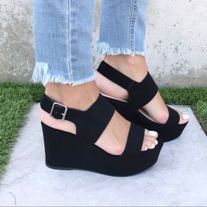 NWOT Black Platform Wedges